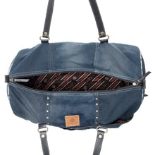 Load image into Gallery viewer, Preorder: Wildberry Voyager Traveler Bag
