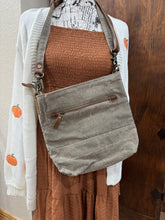 Load image into Gallery viewer, Eau De Nil Purse
