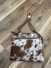 Load image into Gallery viewer, Ornate Handbag
