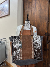 Load image into Gallery viewer, Saddle Belle weekender
