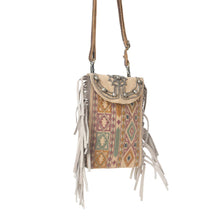 Load image into Gallery viewer, 🩷PRE-ORDER🩷 Myra Vintage Song Crossbody Bag In Sahara Clay
