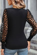 Load image into Gallery viewer, LEOPARD MESH TOP
